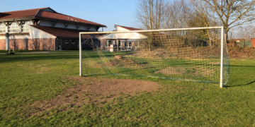 Fußballer des Krummesser SV bekommen Kunstrasenplatz