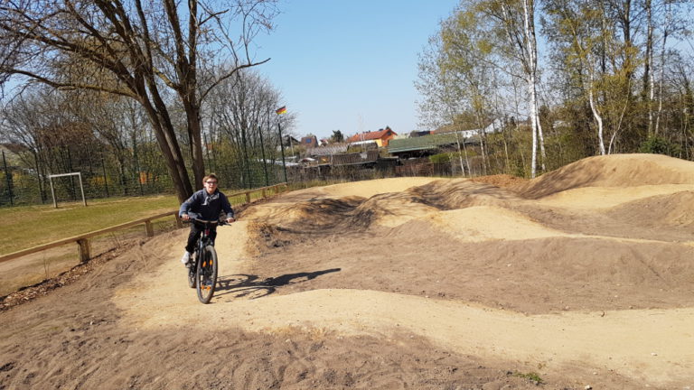 Neue BMXBahn im Neubaugebiet am Wasserkrüger Weg