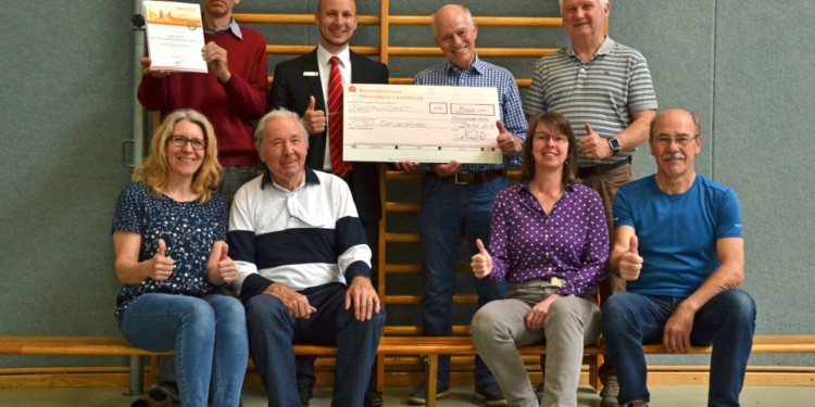 ‚Jedermänner‘ aus Schwarzenbek für Sportabzeichen belohnt