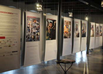 ‚!ANGEKOMMEN! Ich arbeite.‘