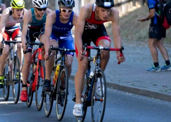 Lucas Hüllweck überrascht bei der Deutschen Meisterschaft im Duathlon