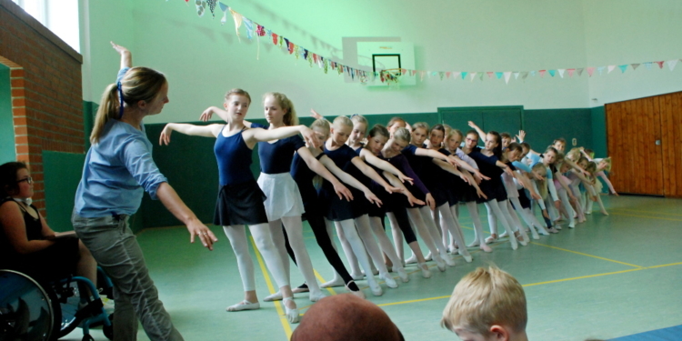 Kinderballett für einen guten Zweck
