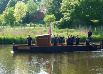 Zehn Jahre Markenbotschafter der Stecknitz-Region: Historischer Salzprahm-Kameradschaft Berkenthin