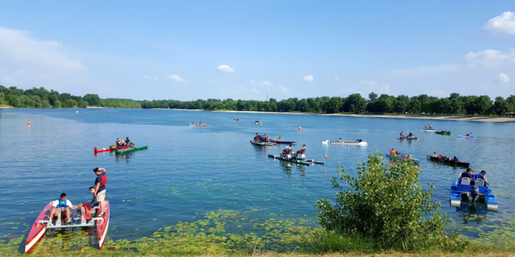 High-tech Tretboot Rennen auf dem Ratzeburger See