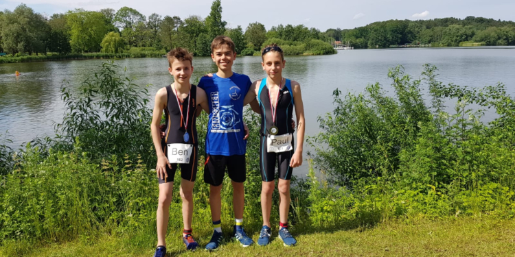 Möllner Triathlon Jungs weiter auf der Überholspur