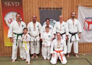 Medaillen für Möllner Karateka