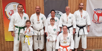 Medaillen für Möllner Karateka