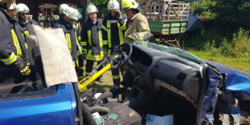 Wenn’s klemmt – Feuerwehr Poggensee übt technische Hilfe