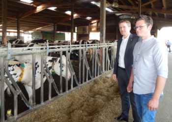 Kreisbauerntag in Duvensee: Ministerpräsident Daniel Günther sichert Bauern Unterstützung zu