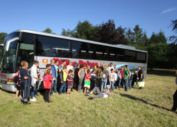 Kiwanis Club Ratzeburg lädt Kinder zu den Karl May Festspielen ein