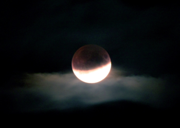 Partielle Mondfinsternis über Grambek