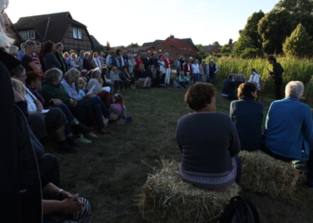 ‚Weltenbummler‘ – Vierter musikalischer Spaziergang rund um den Ziethener Pfarrhof