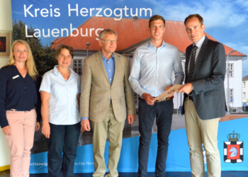 Bewirtschaftung der Domäne Linau an Kevin Spogis übergeben