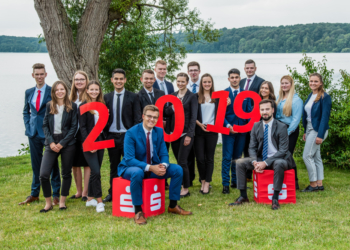 Frischer Wind für die Kreissparkasse – Start für 16 neue Auszubildende