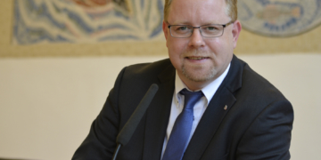 Geesthacht: Wird das Laufwasserkraftwerk vom Problemfall zum Problemlöser?