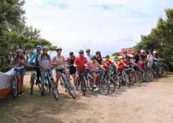 Jugendfeuerwehr Siebenbäumen mit dem Fahrrad auf das Landeszeltlager