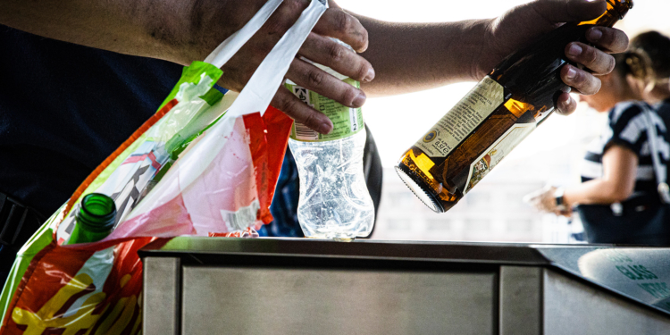 In Schleswig-Holstein ist jeder siebte Haushalt von Armut bedroht