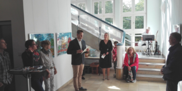 Werkschau der Kunstwerkstatt ‚Zusammen leben – Zusammen gestalten‘ im Ratzeburger Finanzamt