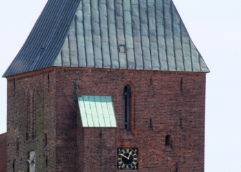 Es ist wieder Zeit an der Uhr zu drehen