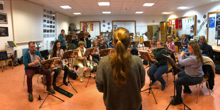 ‚Es ist nie zu spät ein Instrument zu erlernen‘