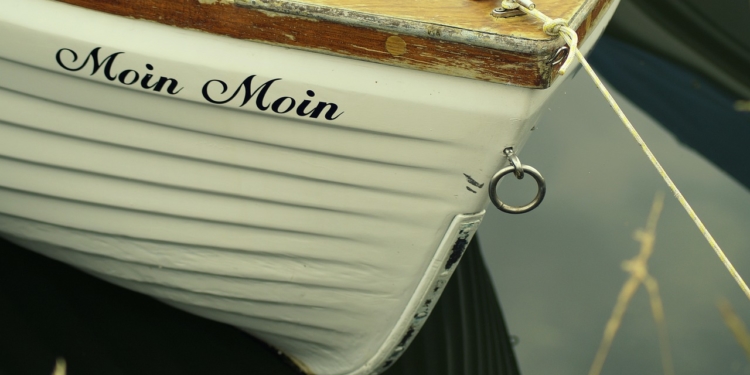 Op Platt: 50 Jahre Grundschule Mollhagen