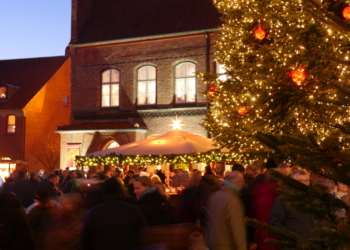 Mölln bringt sich in Weihnachtsstimmung