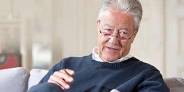 Weihnachtliche Lesung mit Björn Engholm