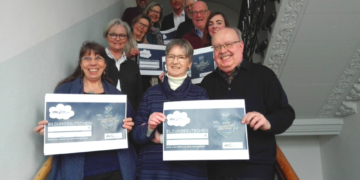 Förderverein der Ratzeburger Volkshochschule präsentiert die Geschenkidee des ‚Bildungsgutscheins‘