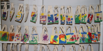 Durch Kinderhand erblüht das Land