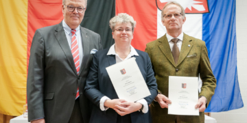 Freiherr-vom-Stein-Verdienstnadel für Anke Brügmann und Heinz Dohrendorff