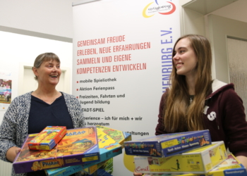 Noch einmal in diesem Jahr bei der mobilen Spieliothek vorbeischauen