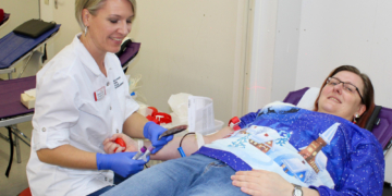 DRK-Blutspende in Schwarzenbek: Engagierte Lebensretter sichern Blutversorgung auch an Feiertagen