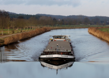 Bei filigranem Dezemberwetter ist die ‚Filagram‘ auf Höhe der Hude