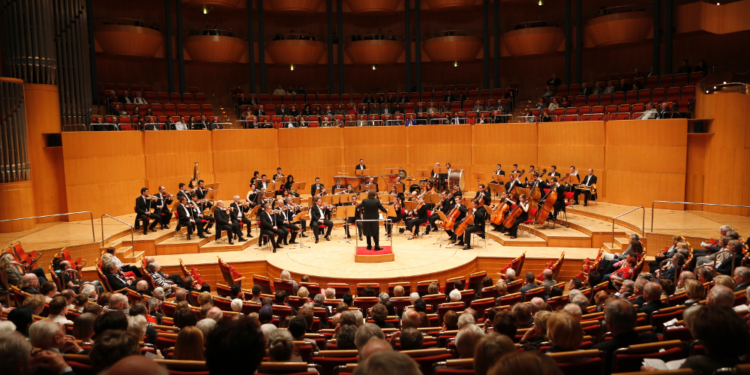 Das große Neujahrskonzert 2020 mit der Russischen Kammerphilharmonie St. Petersburg