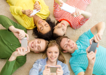 AOK verteidigt den Titel bei den Young Brand Awards 2019: Wieder beliebteste Krankenkasse bei den jungen Menschen