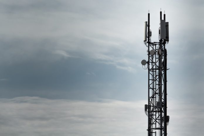 mobile-radio-transmitters-1159760_1280