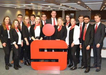 Verstärkung für das Team der Kreissparkasse – Auszubildende bestehen erfolgreich die Prüfung