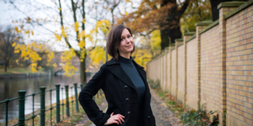 Anne Weiss liest aus ‚Mein Leben in drei Kisten‘