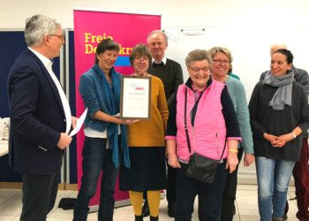 Liberaler Bürgerpreis geht an den Helferkreis ‚Asyl im Dorf‘ aus Kröppelshagen