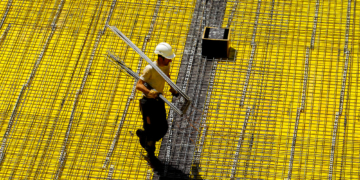 Mehr Geld für 1.940 Bauarbeiter im Kreis Herzogtum Lauenburg gefordert