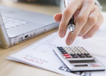 Corona-Krise: AOK NordWest bietet Unternehmen und Selbständigen im Kreis Herzogtum Lauenburg die Stundung von Sozialversicherungsbeiträgen an