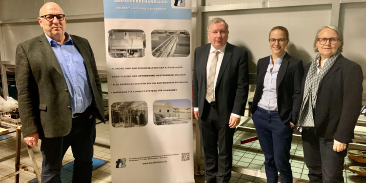 Von Breitenfelde in die Welt – Brackmann besucht Abwasserspezialisten