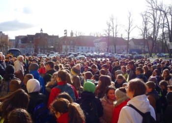 Schüler engagieren sich für eine saubere Stadt