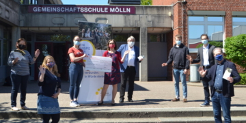 Schüler spenden für Förderverein Hospiz Mölln