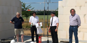 Gemeinde Berkenthin legt Grundstein für neues Feuerwehrhaus