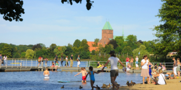 Badeordnung in Ratzeburg regelt unbeschwerten Badespaß für alle Wasserenthusiasten