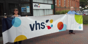 Neu und erfahren zeigt sich das Leitungsteam der Volkshochschule Ratzeburg