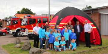 Sommerfest der Kinderfeuerwehr Ziethen mit Übergabe eines Schnelleinsatzzeltes