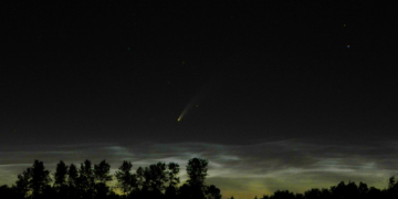 Komet NEOWISE am Berkenthiner Nachthimmel
