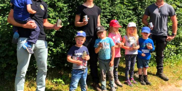 Round Table 126 Ratzeburg tauscht Plastikbecher gegen Edelstahlbecher in Kitas